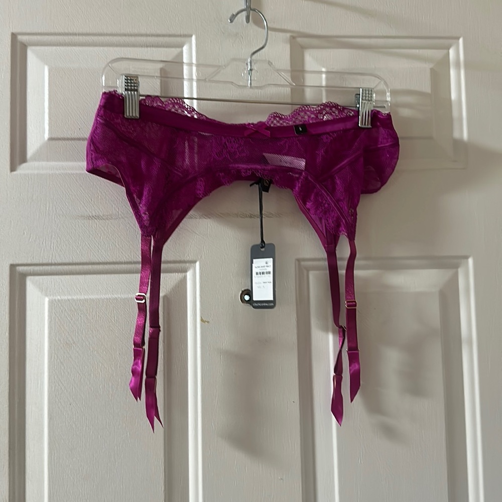 CITY CHIC BOUDOIR ALINA GARTER BELT: BRIGHT ROSE: NWT: SIZE S (14/16)